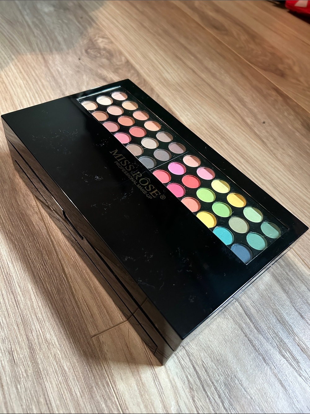 Open UNUSED Makeup Bundle - Picture 9 of 9